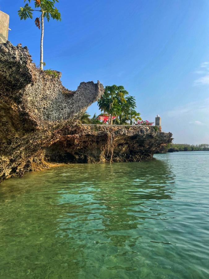 Kidoti Bay Hotell Eksteriør bilde